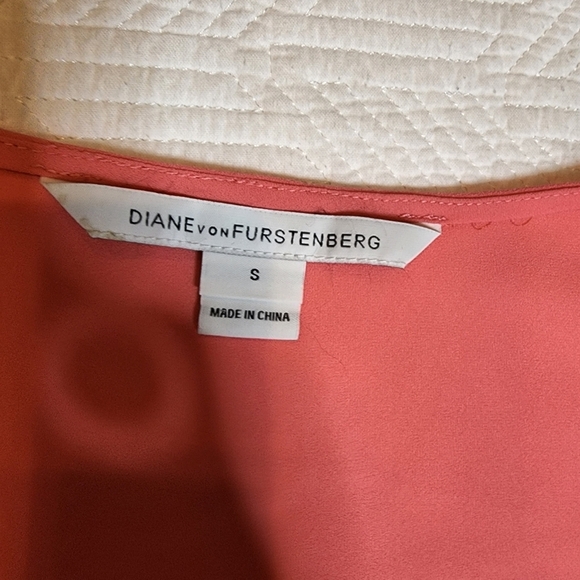 Diane Von furstenberg pink blouse - Picture 2 of 9